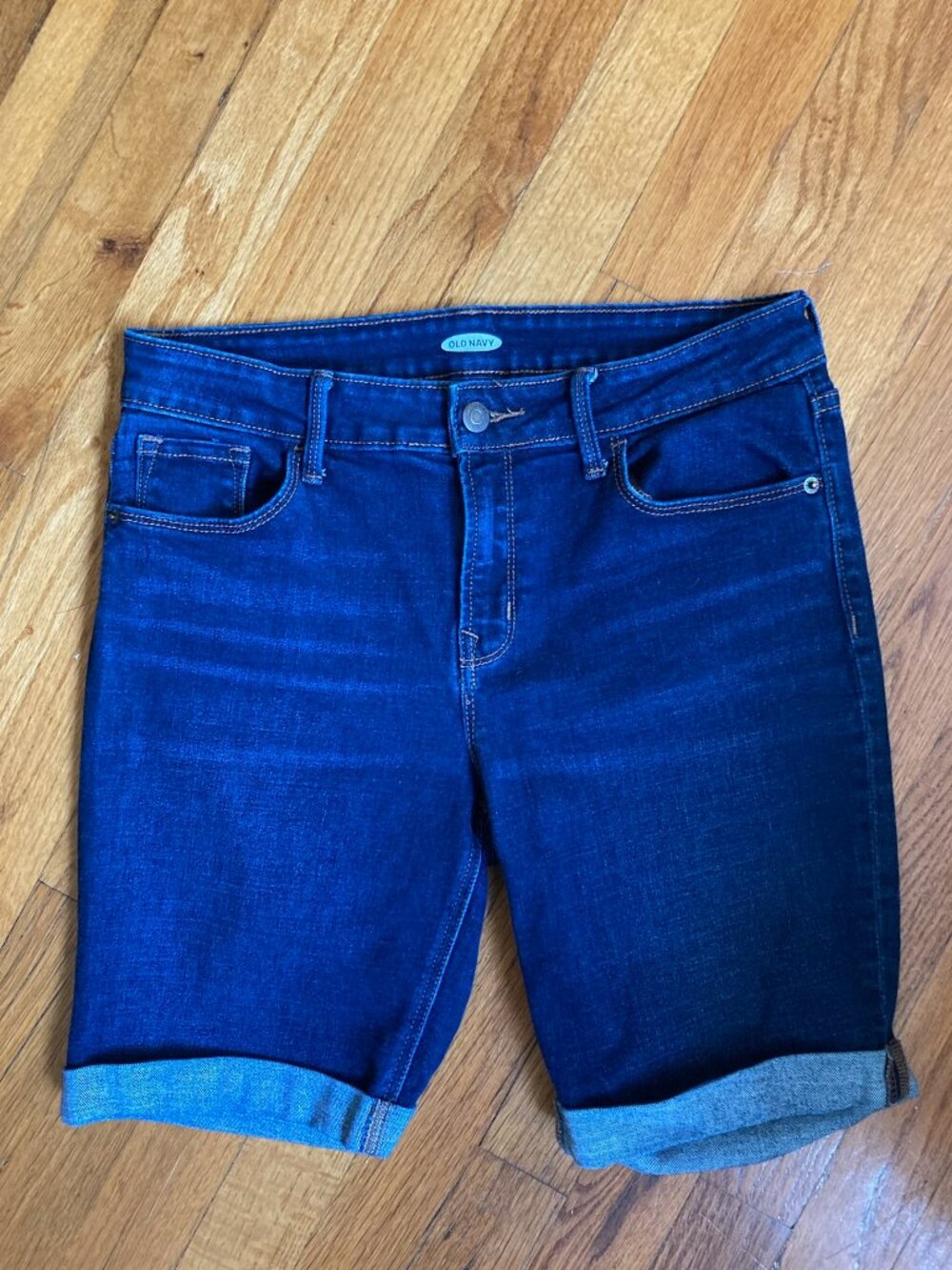 Old Navy (Size 6) Stretch Denim Shorts with Cuffed Hem